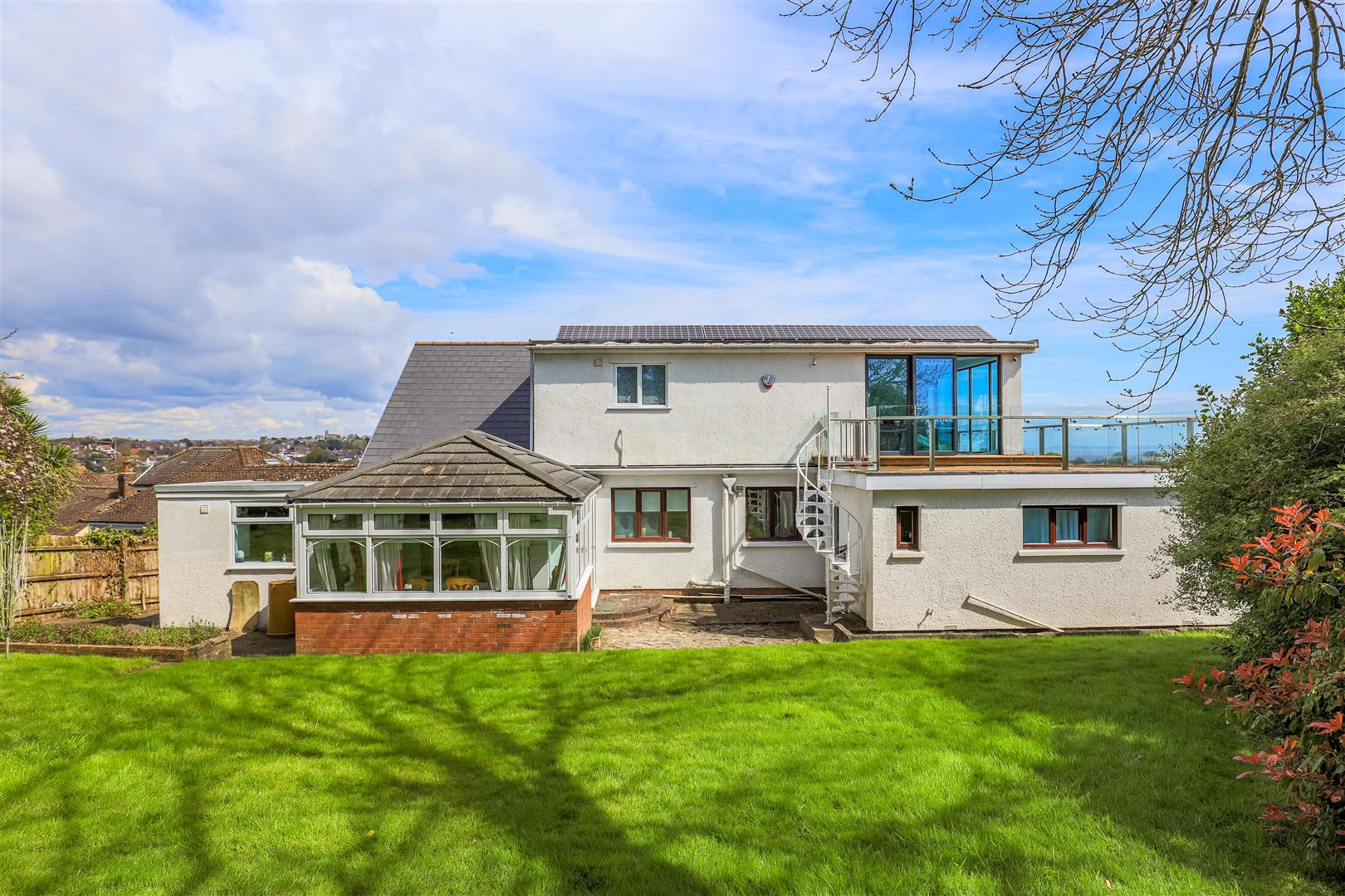 19 Chantry Rise, Penarth, Vale of Glamorgan, CF64 5RS